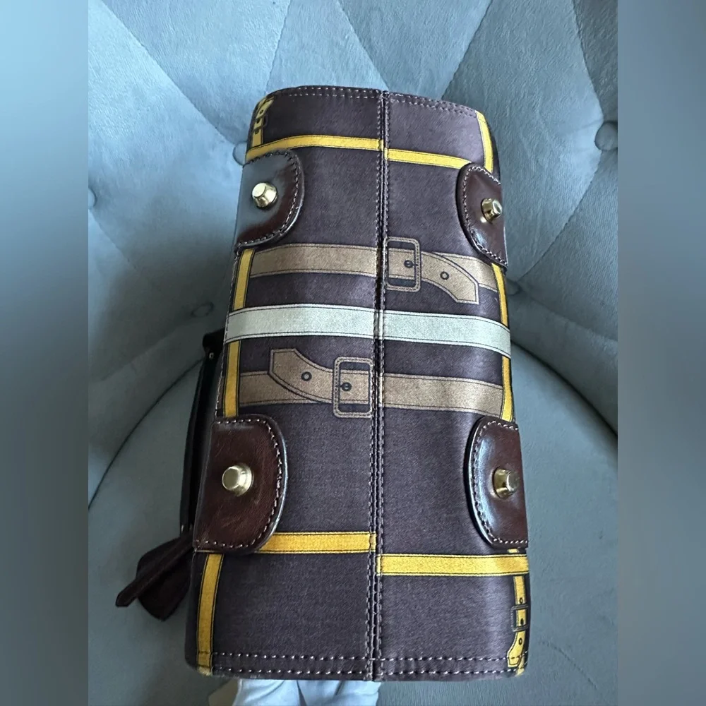 Burberry Rare Bag authentic COA